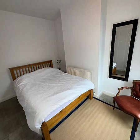 Apartamento Commuters Getaway Chesterfield Exterior foto